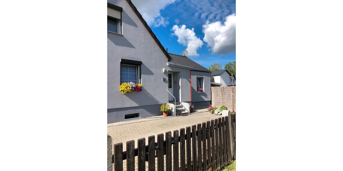 Doppelhaushälfte Salzwedel - 4 Zimmer, 85 m&sup2;, 190.000&euro; | Angebot:26023020