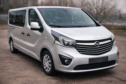 Opel Vivaro 82.000 km 22.499 &euro; Leipzig 04105