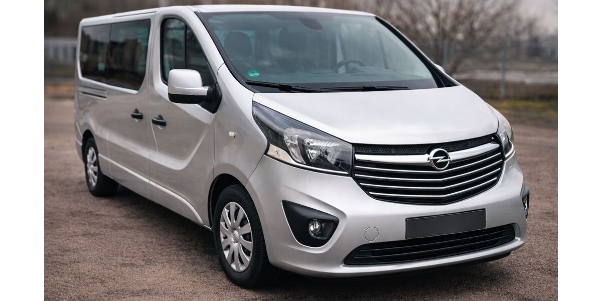 Opel Vivaro 82.000 km 22.499 &euro; Leipzig 04105