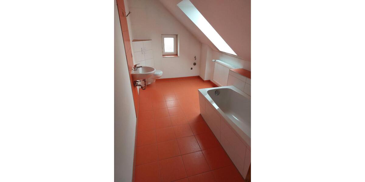Einfamilienhaus Löwenberger Land - 5 Zimmer, 270 m&sup2;, 2.400&euro; | Angebot:26673842
