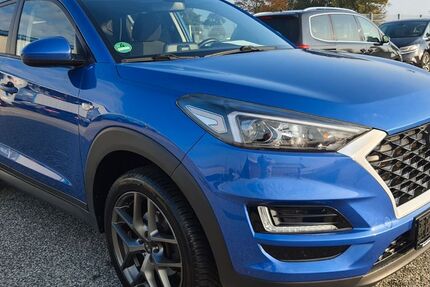 Hyundai TUCSON 83.000 km 16.450 € Upgant- Schott 26529