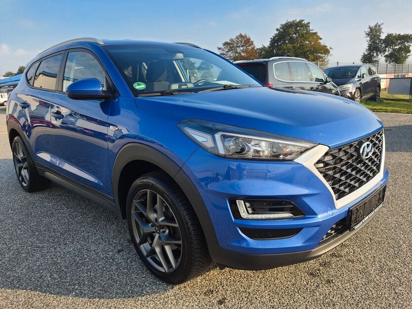 Hyundai TUCSON 83.000 km 16.450 € Upgant- Schott 26529