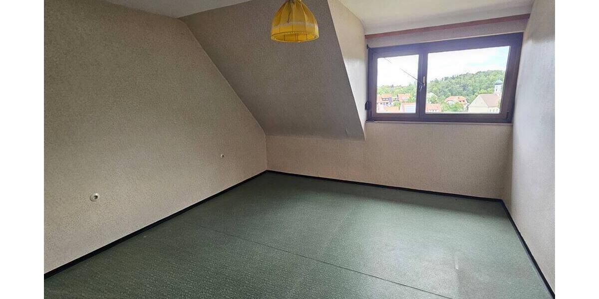 Doppelhaushälfte Giengen an der Brenz Hürben - 5 Zimmer, 114 m&sup2;, 270.000&euro; | Angebot:26820035