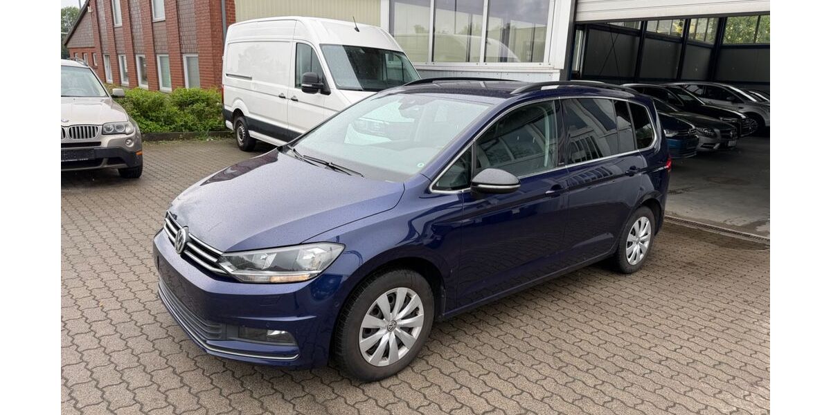 VW Touran 215.000 km 12.490 &euro; Flensburg 24941