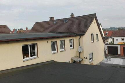 Haus Selb - 7 Zimmer, 160 m&sup2;, 1.050&euro; | Angebot:26417758