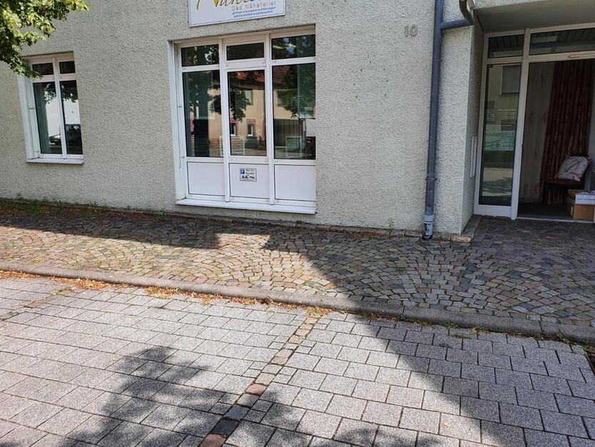 Vielseitig nutzbare Gewerbe- oder WohnImmobilie in zentraler Lage