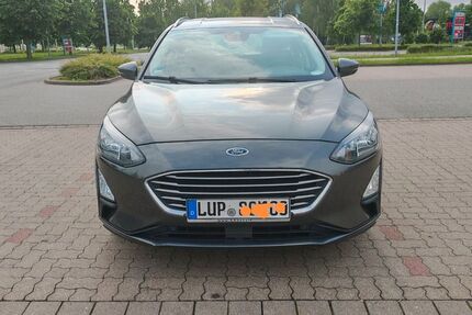 Ford Focus 182.000 km 7.900 &euro; Schwerin 19061