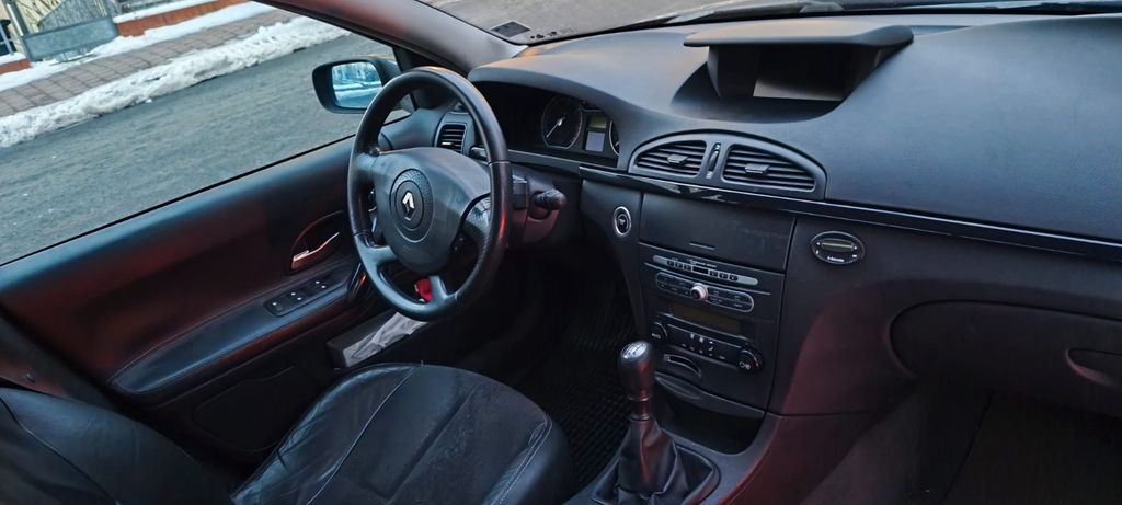 Renault Laguna 448.442 km 999 &euro; Freiberg 09599