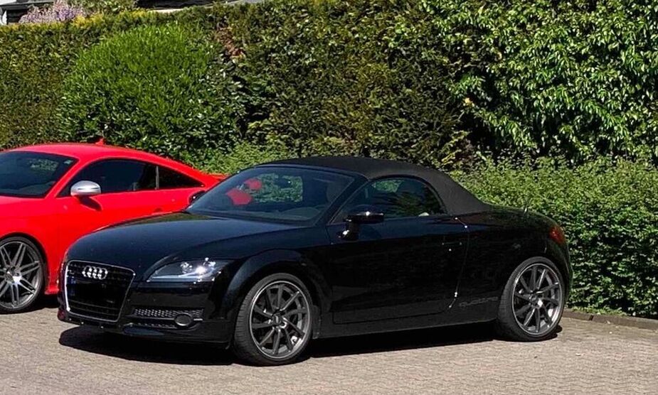 TT
