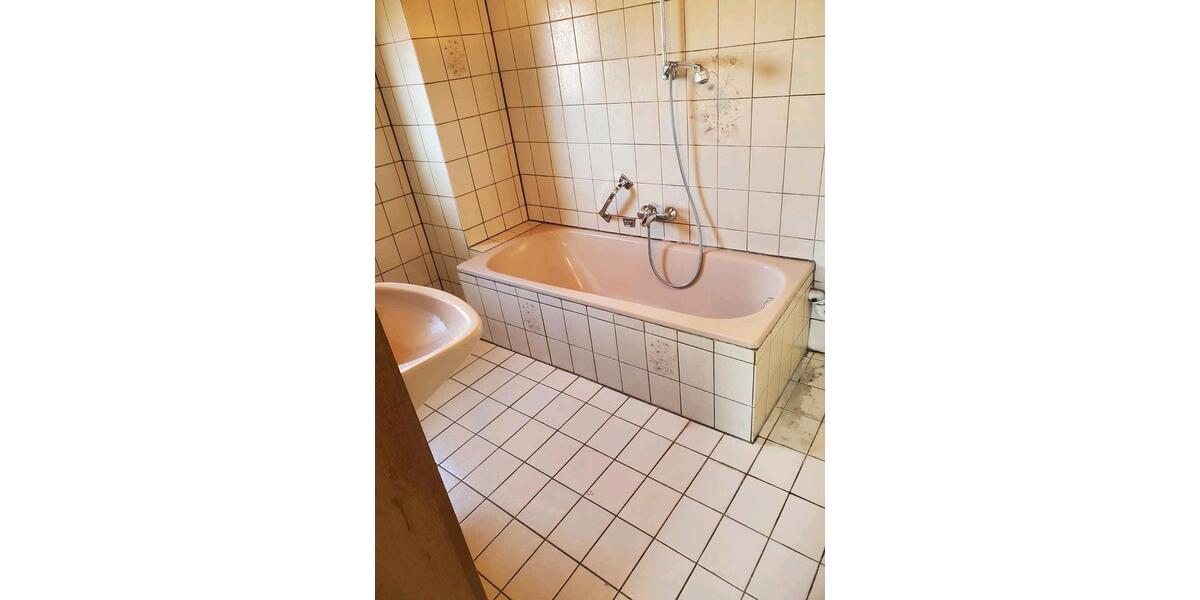 Bauernhaus, Landhaus Bingen - 7 Zimmer, 135 m&sup2;, 178.000&euro; | Angebot:25948774