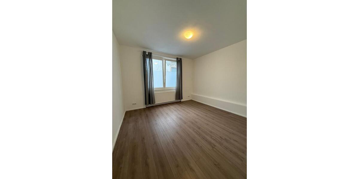 Erdgeschoßwohnung Frankfurt am Main Unterliederbach - 3 Zimmer, 80 m&sup2;, 1.450&euro; | Angebot:26293235