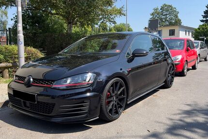 VW Golf 131.000 km 14.200 &euro; Berlin 12359