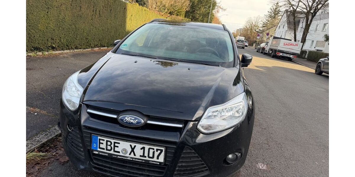Ford Focus 210.236 km 999 &euro; München 81245