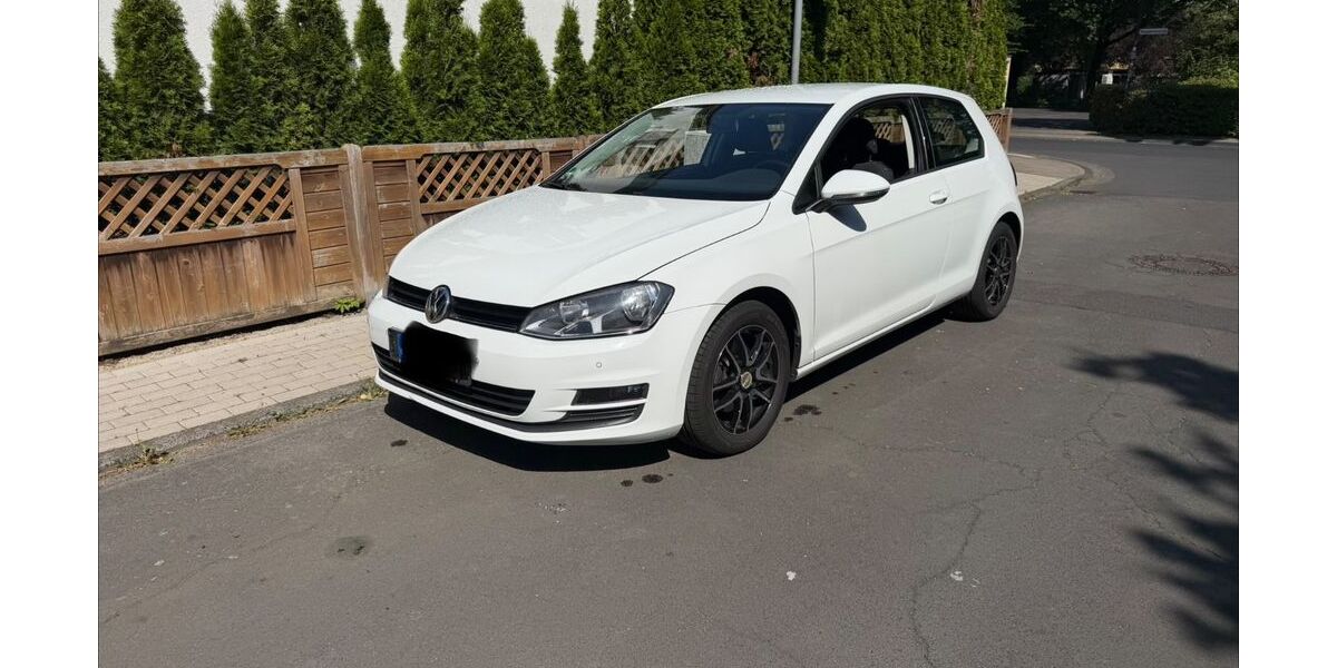 VW Golf 139.685 km 7.399 &euro; Troisdorf 53840