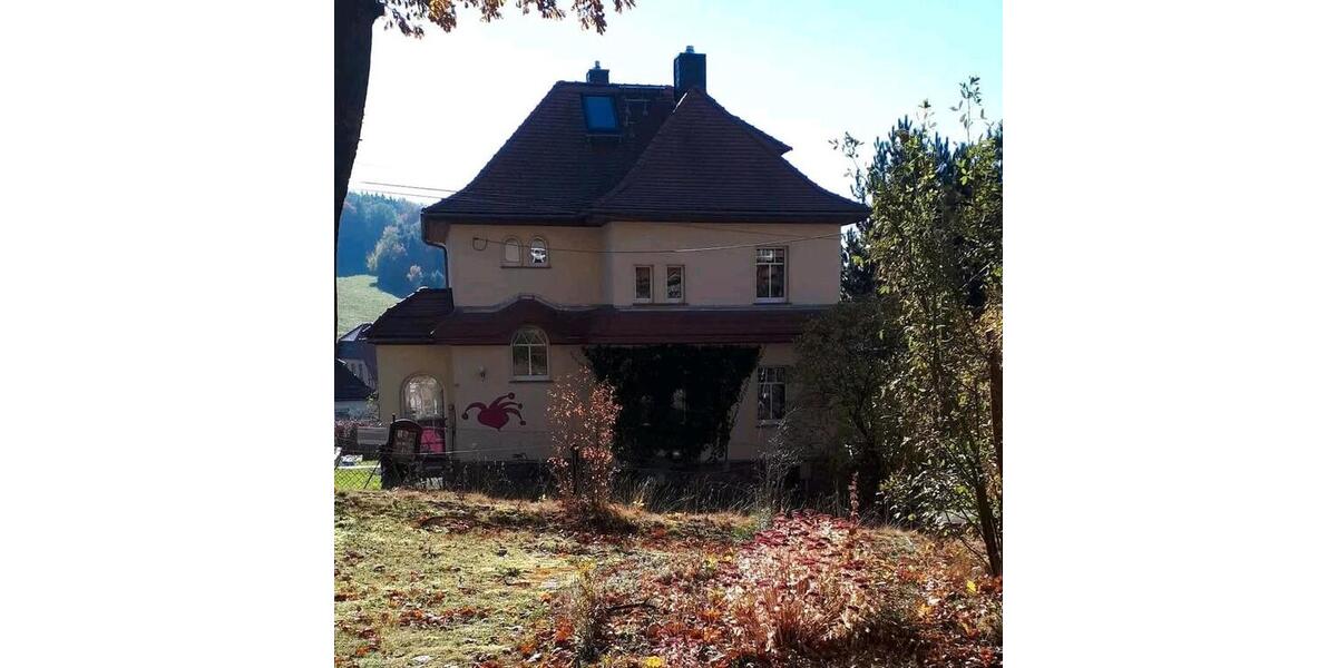 Villa Ebersbach-Neugersdorf Neugersdorf - 8 Zimmer, 85 m&sup2;, 2.455&euro; | Angebot:25611491