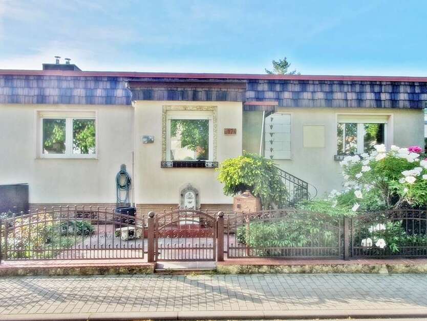 Haus zum Kaufen in Merseburg 237.500 € 120 m²