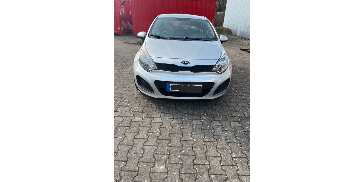 Kia Rio 142.000 km 2.700 &euro; Ritterhude 27721