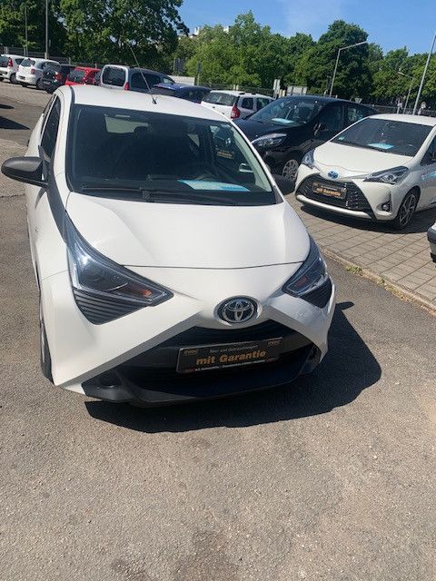 Aygo (X)