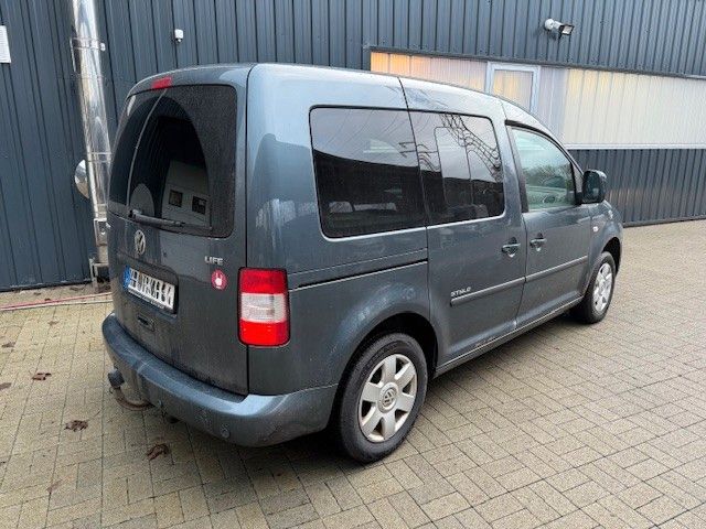 VW Caddy 188.000 km 8.099 &euro; Unna 59423