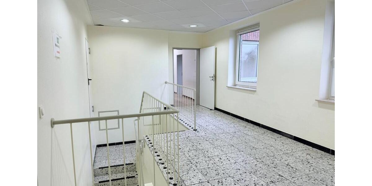 ⭐ Hochwertige Gewerbefläche in zentraler Lage von Papenburg ⭐ zimmer