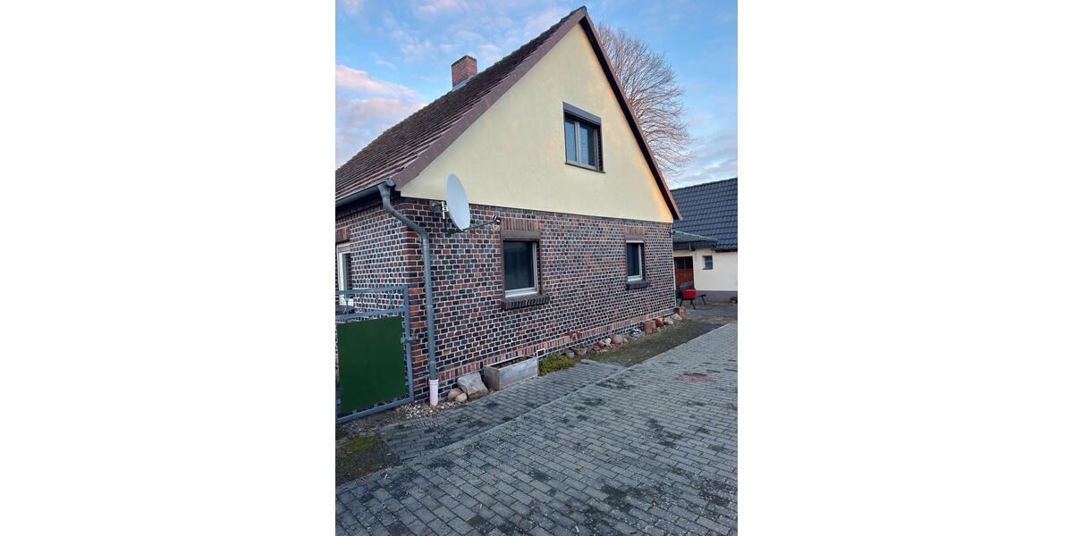 Dreiseitenhof in der Nähe von Calau 3.5 zimmer