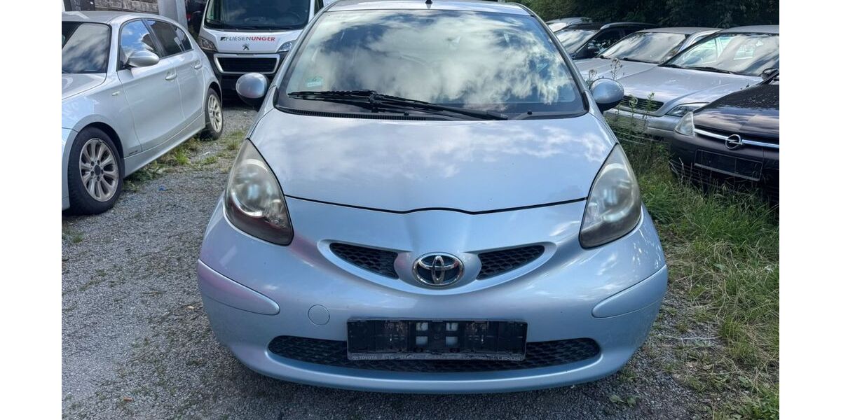 Toyota Aygo (X) 141.806 km 999 &euro; Chemnitz 09113