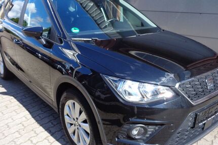 Seat Arona 37.367 km 12.450 € Hamburg 22399