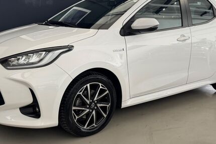 Toyota Yaris 33.150 km 17.490 &euro; Schwerte 58239