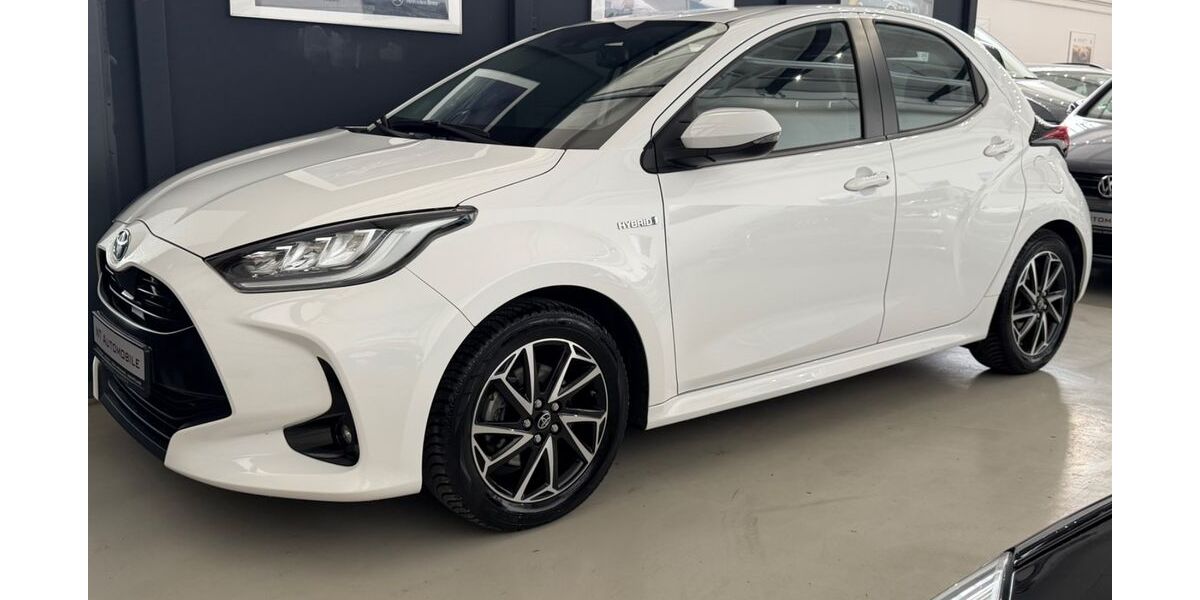 Toyota Yaris 33.150 km 17.990 &euro; Schwerte 58239