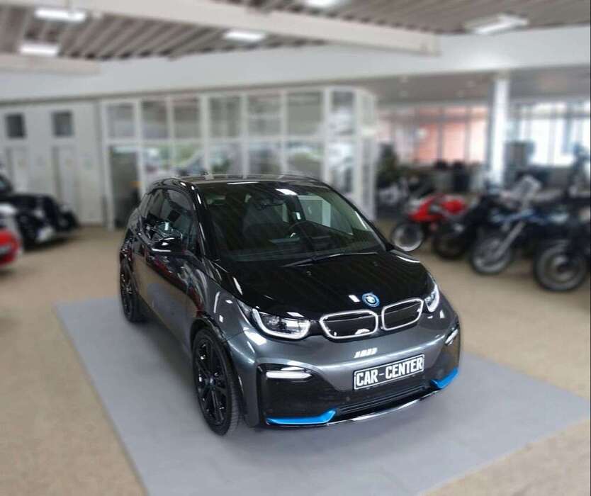 i3