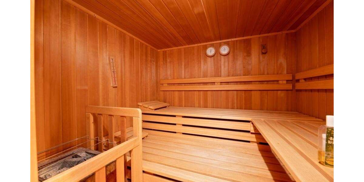 Einfamilienhaus Besigheim - 8 Zimmer, 168 m&sup2;, 695.000&euro; | Angebot:25385178