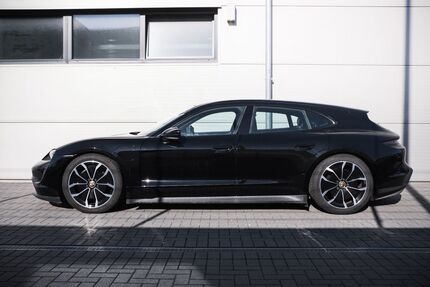Porsche Taycan 32.600 km 69.900 &euro; Holzwickede 59439