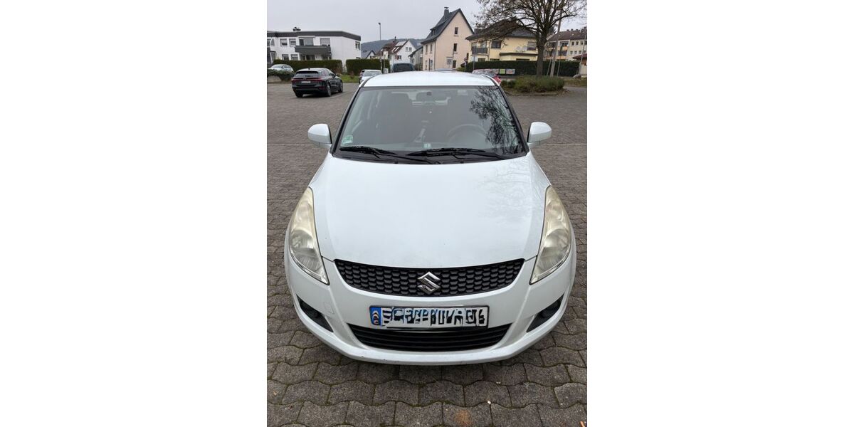 Suzuki Swift 180.000 km 3.400 &euro; Hofheim 65719