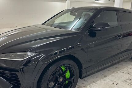 Lamborghini Urus 2.300 km 319.000 &euro; Bad Staffelstein 96231