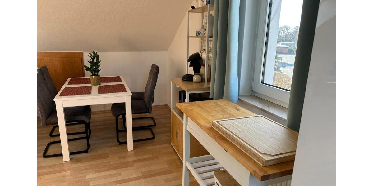 Dachgeschoßwohnung Steinhagen - 2 Zimmer, 44 m&sup2;, 370&euro; | Angebot:25270816