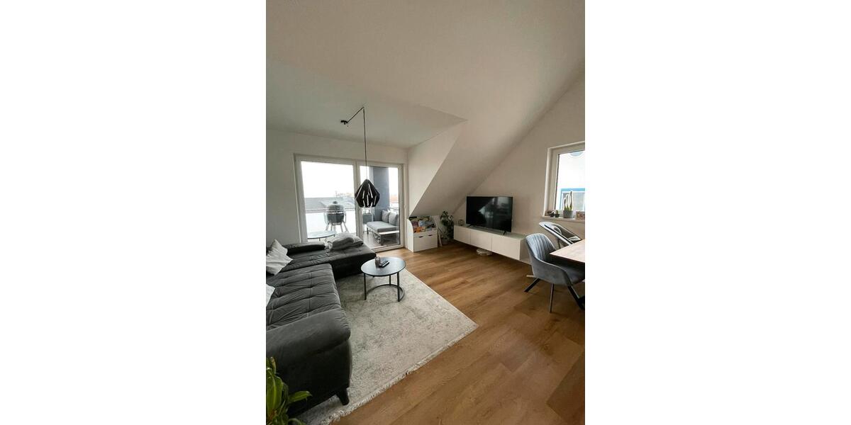 Dachgeschoßwohnung Salem - 4 Zimmer, 90 m&sup2;, 1.260&euro; | Angebot:25325074