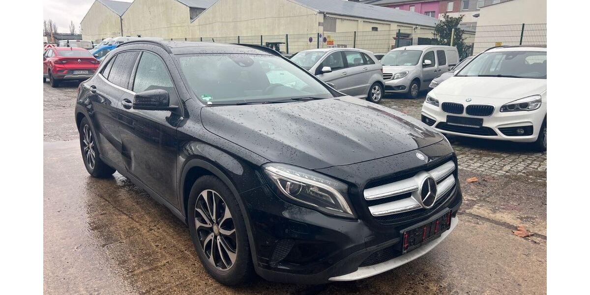 Mercedes-Benz GLA 200 135.688 km 14.990 &euro; Berlin-Lichtenberg 10365