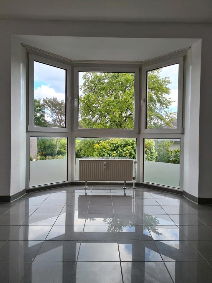 Eifelfernblick: 2ZKDB mit Balkon u. TG- Stellplatz