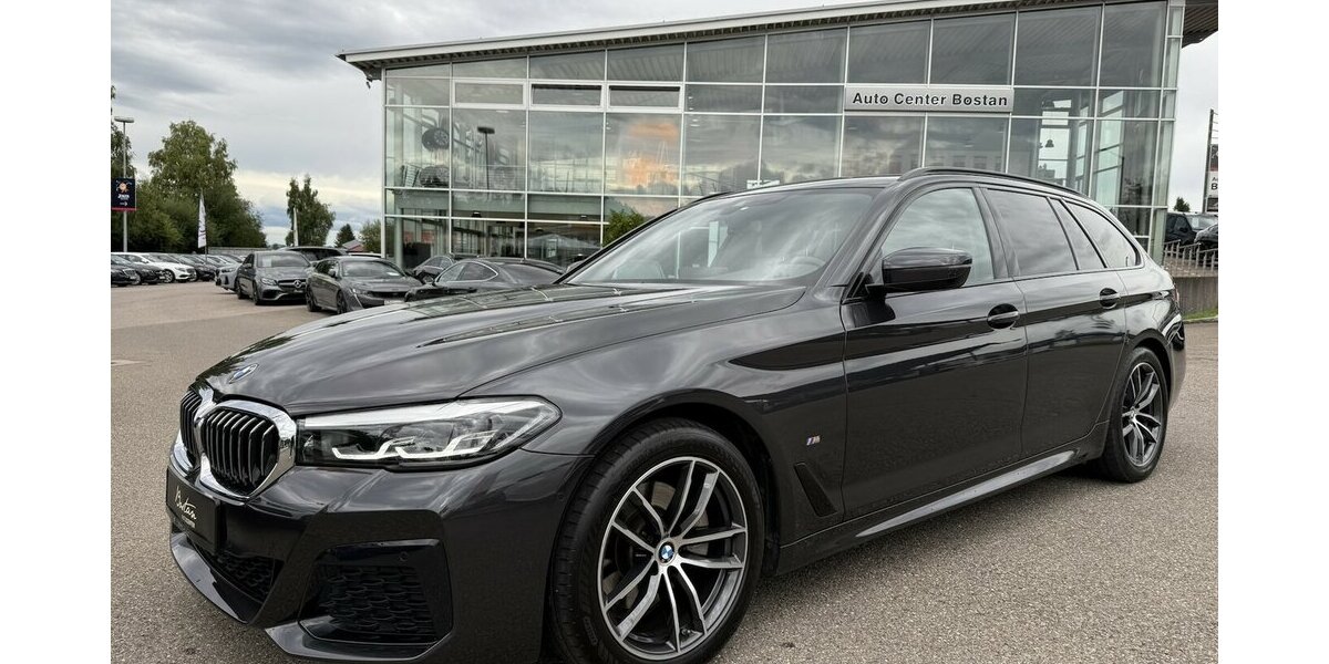 BMW 520d M SPORT/KAMERA/NAVI/PDC/AHK/1.HAND 87.945 km 29.900 &euro; Villingen-Schwenningen 78054
