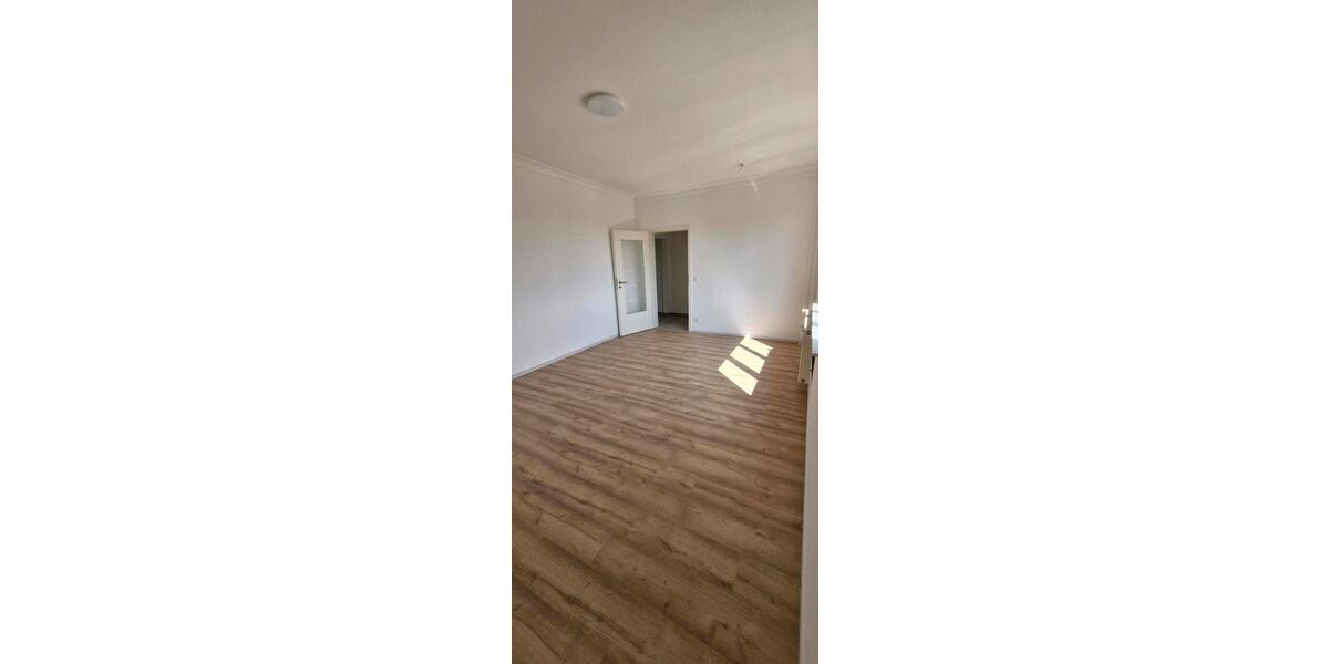 Etagenwohnung Hoyerswerda - 2 Zimmer, 54 m&sup2;, 60.000&euro; | Angebot:26090245