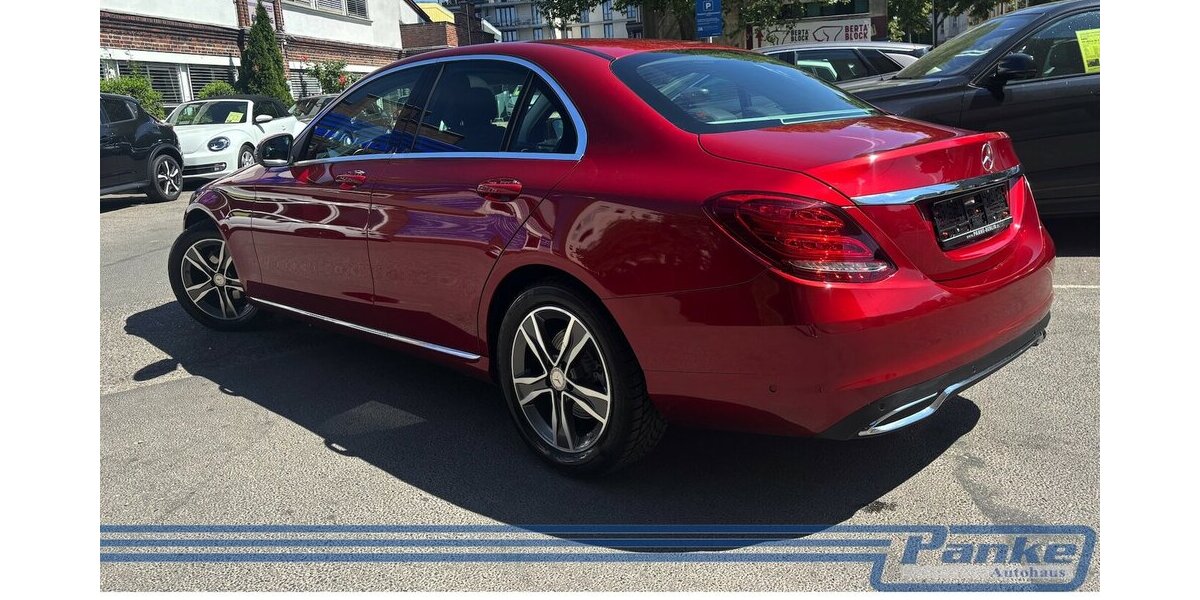 Mercedes-Benz C 180 CGI Lim. Aut.*SchiebD*HUD*LED*PDC*Memo*SH 50.435 km 17.990 &euro; Berlin 13187