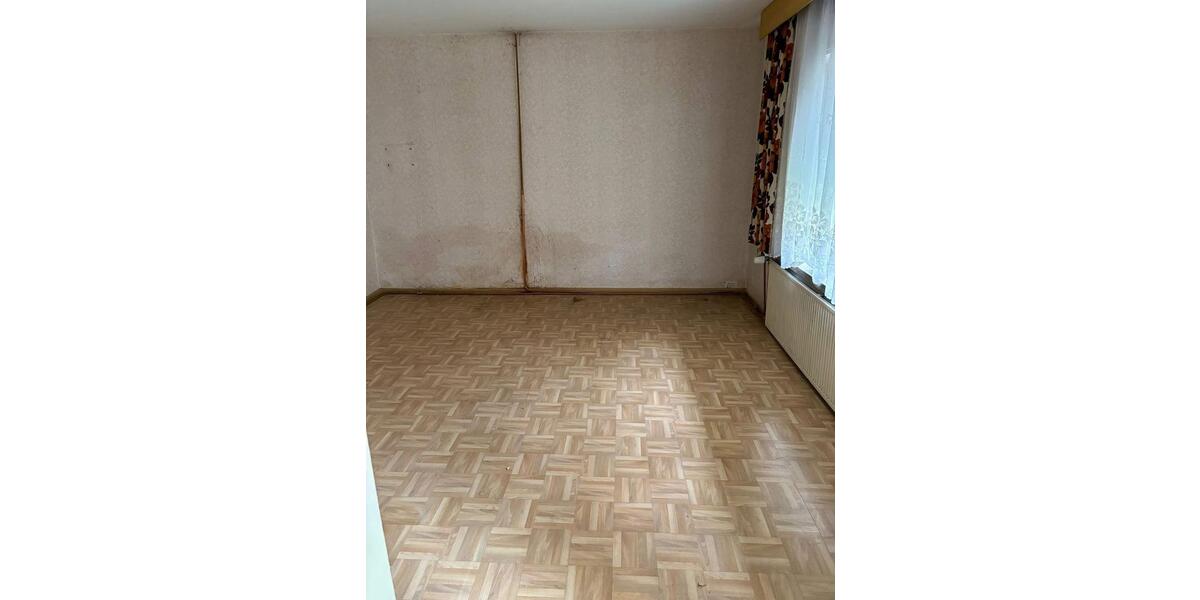 Einfamilienhaus Annaburg - 4 Zimmer, 100 m&sup2;, 85.000&euro; | Angebot:27021226