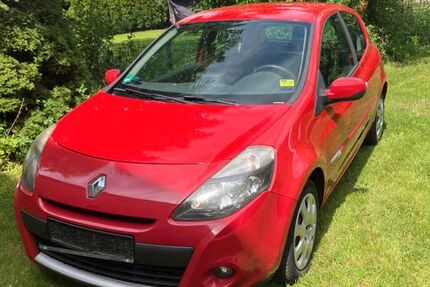Renault Clio 175.000 km 1.900 &euro; Oranienburg 16515