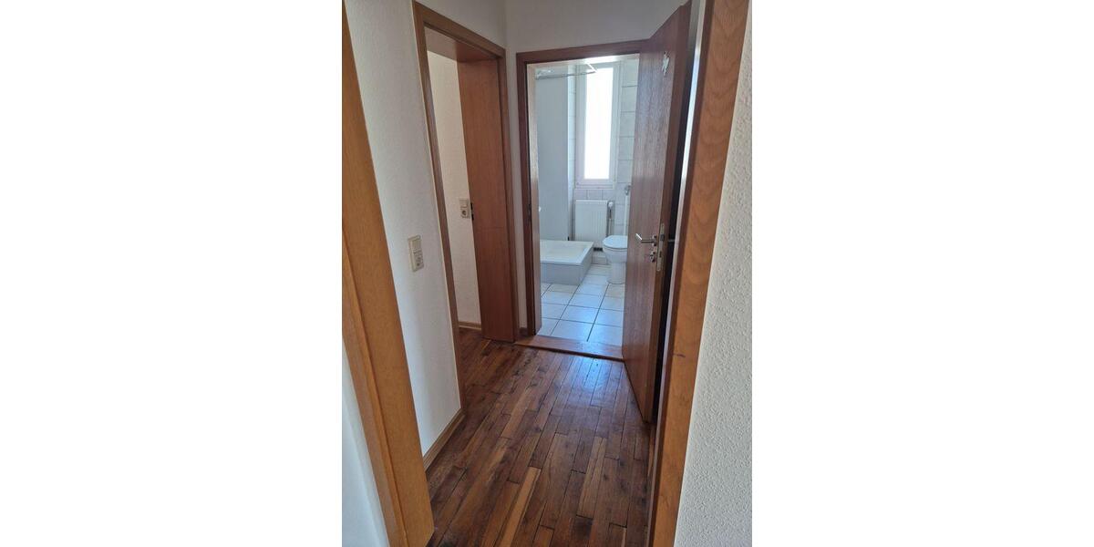 Etagenwohnung Schiffweiler - 3 Zimmer, 75 m&sup2;, 550&euro; | Angebot:26189645