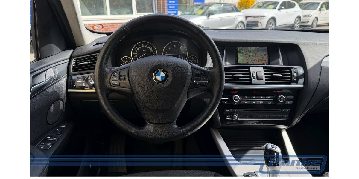BMW X3 xDrive 30 d Advantage 8G*Pano*NAV*AHK*SHZ* 168.390 km 16.990 &euro; Berlin 13187