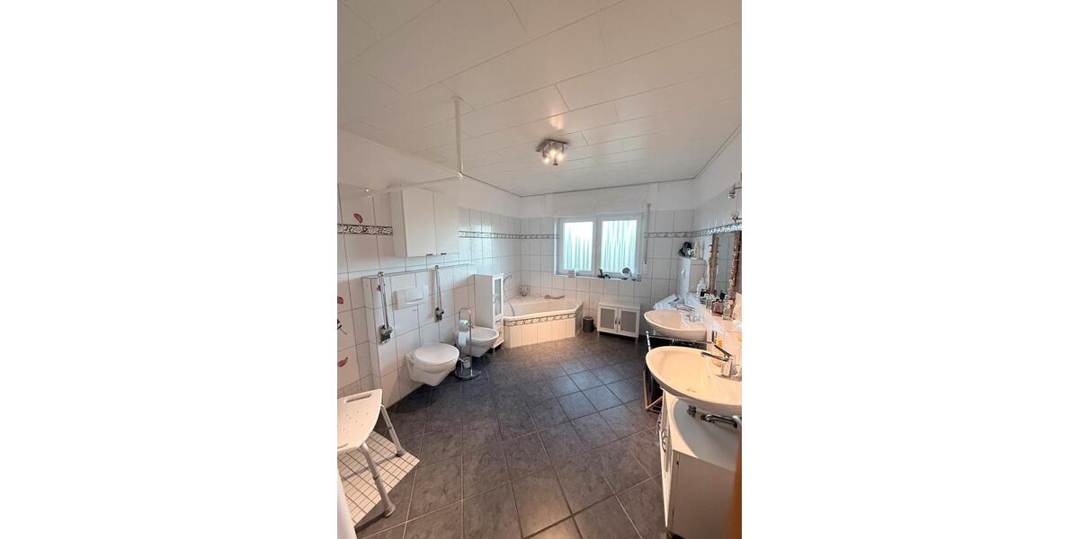 Einfamilienhaus Steyerberg - 4 Zimmer, 180 m&sup2;, 1.500&euro; | Angebot:25209323