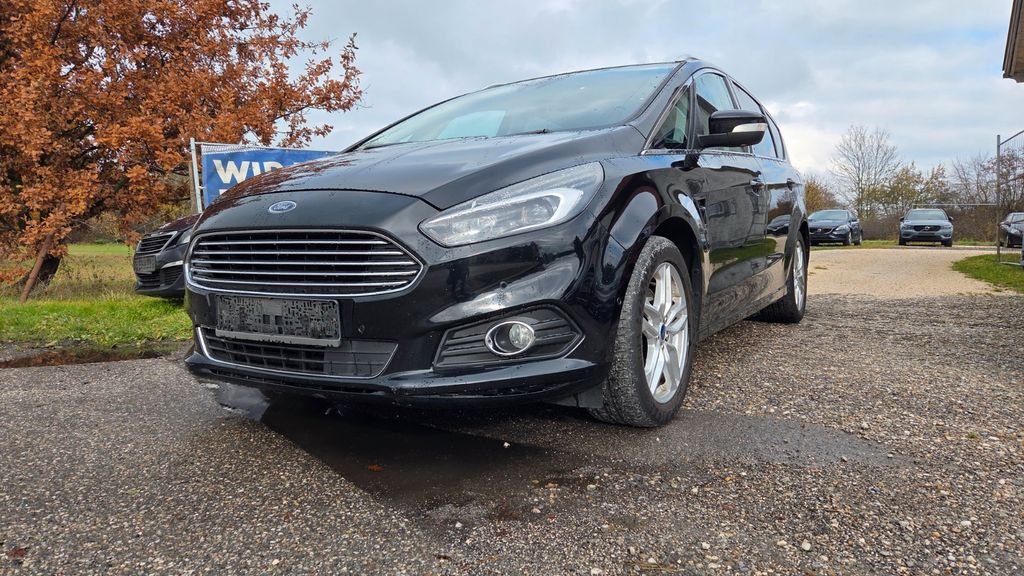 Ford S-Max 242.900 km 7.300 &euro; Burgkirchen 84508