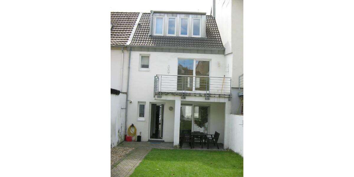 Einfamilienhaus Krefeld - 4 Zimmer, 120 m&sup2;, 1.200&euro; | Angebot:27545517