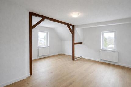 Haus Eschwege - 4 Zimmer, 118 m&sup2;, 1.300&euro; | Angebot:26289949