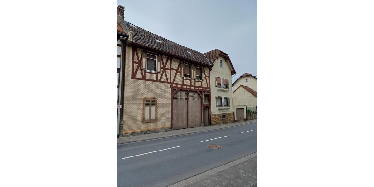Bauernhaus, Landhaus Butzbach - 6 Zimmer, 200 m&sup2;, 315.000&euro; | Angebot:26603130